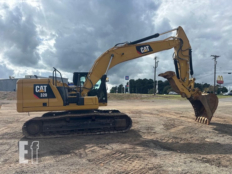 2019-caterpillar-320-image-6
