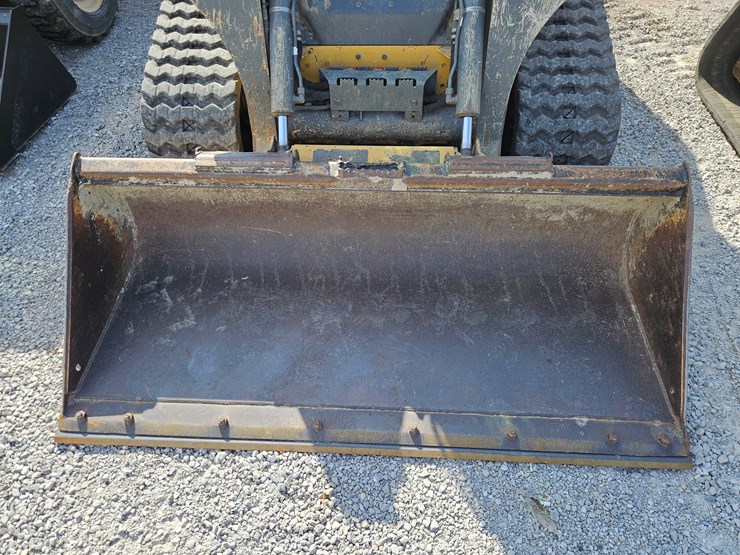 2018-deere-325g-image-3