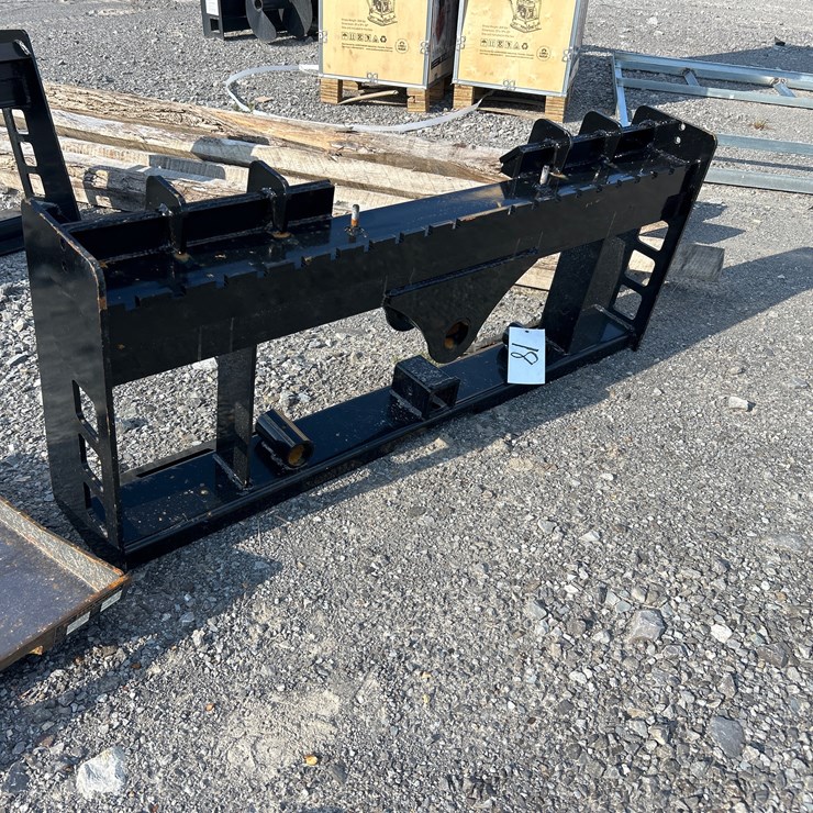 #18 • SKID STEER PALLET FORK / HAY SPEAR FRAME