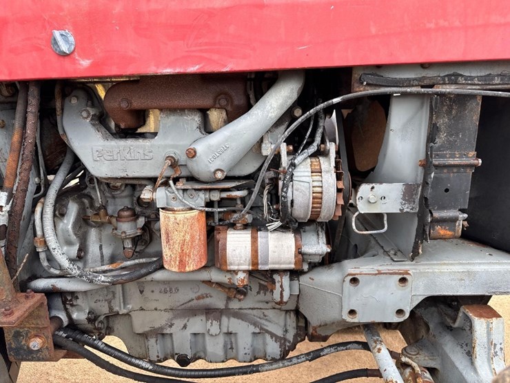 massey-ferguson-398-image-17