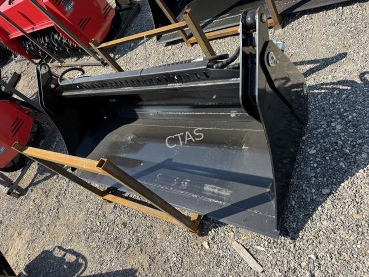 #104-•-skid-steer-4-in-1-bucket---72"-image-1