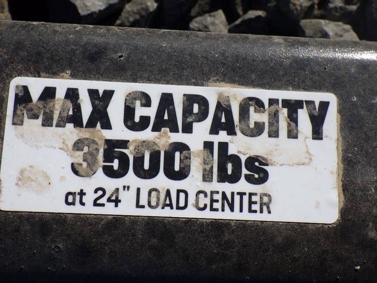 kivel-skid-steer-fork-attachment-48"-image-5