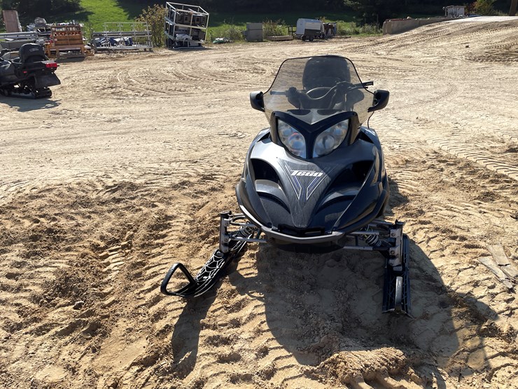 #1894-•-2008-arctic-cat-t660-snowmobile-(sells-with-bill-of-sale-only)-image-2