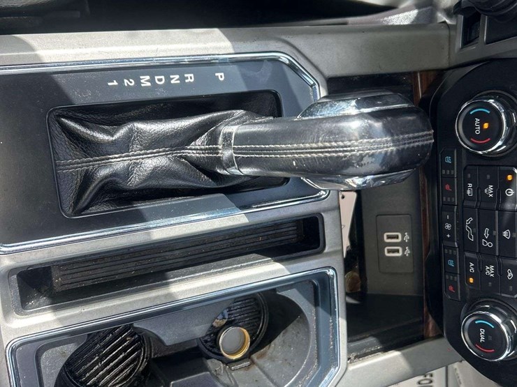 2017-ford-f150-image-15