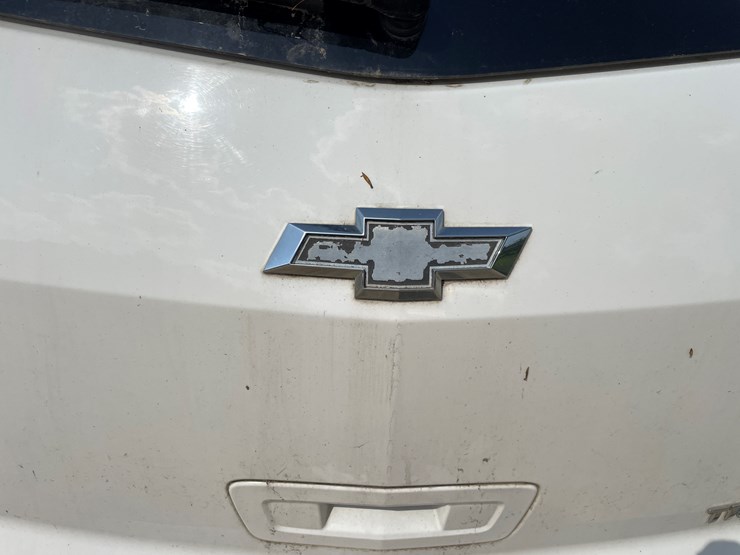 2012-chevrolet-traverse-ls-image-10