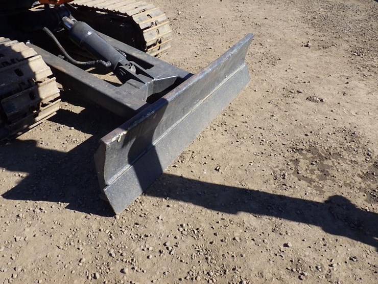 takeuchi-tb260-image-25