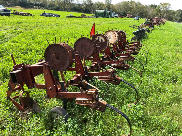 #4474-•-ih-153-cultavator-image-8
