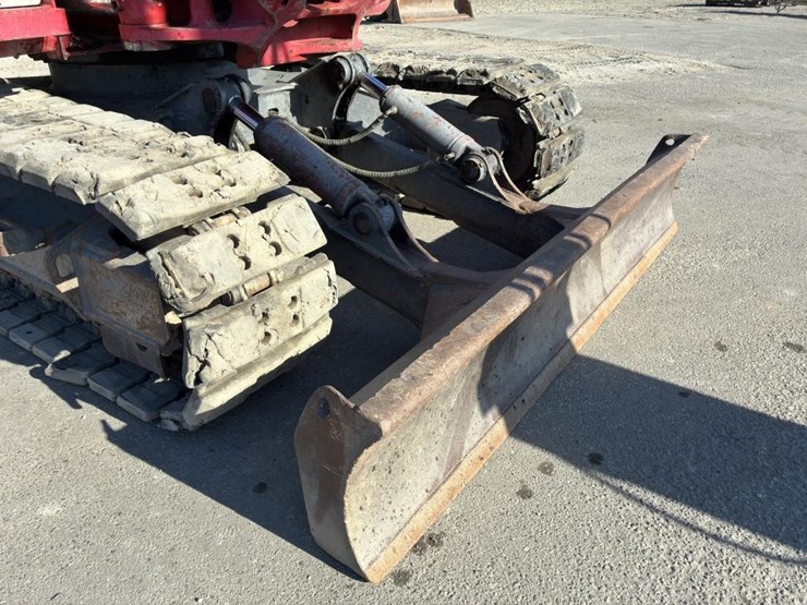 2017-takeuchi-tb2150-image-14