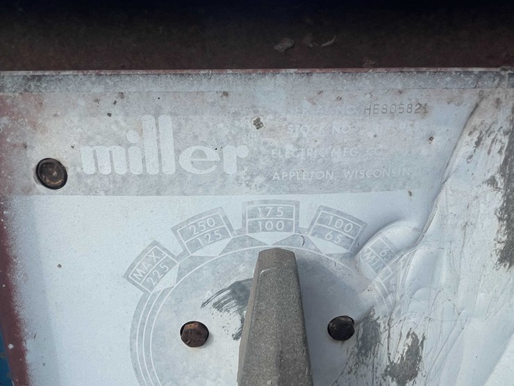 #8619-•-miller-big-40-welder-(aps)-image-26