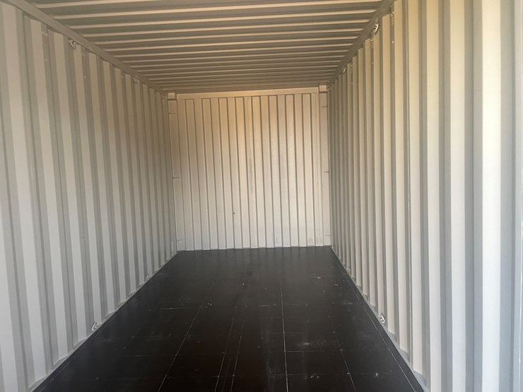 #304-•-20'-shipping-container-image-13