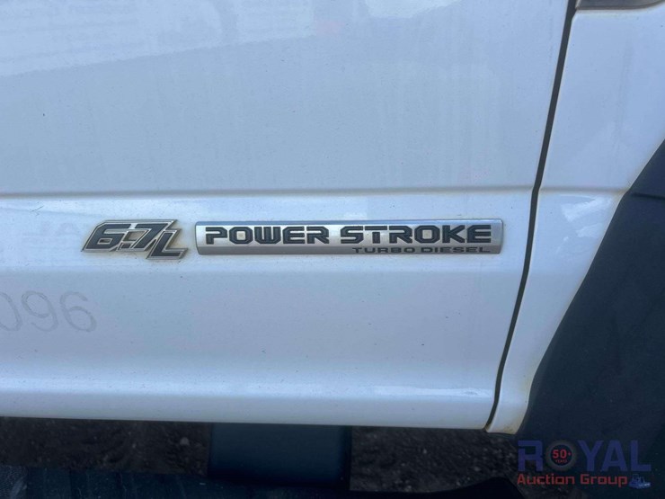 2019-ford-f550-image-37