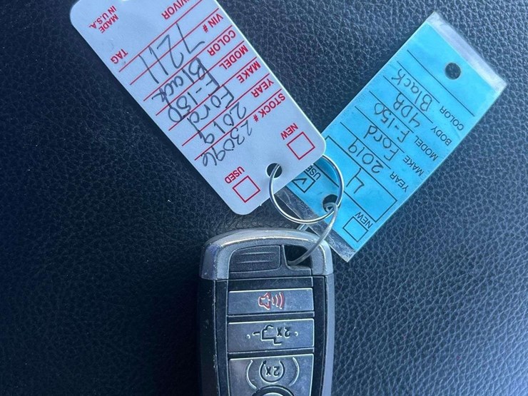 2019-ford-f150-image-33