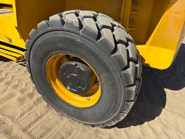 2020-sellick-s80j4e-2ps-rough-terrain-forklift-image-9