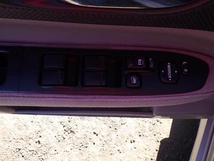 2005-subaru-forester-image-17