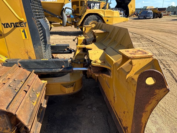 2007-caterpillar-d6k-lgp-image-9