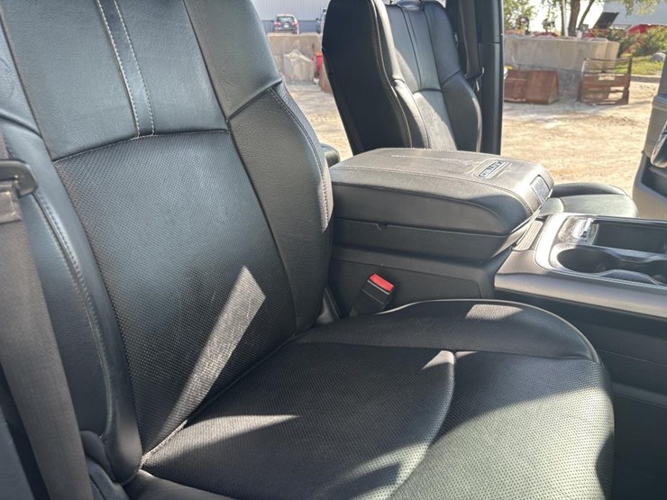 2018-dodge-ram-2500-image-33