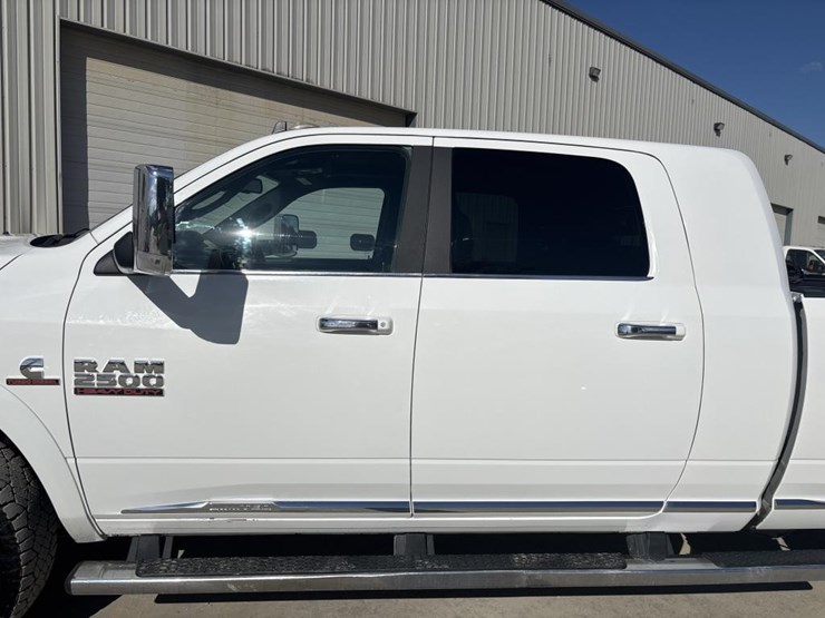 2018-dodge-ram-2500-image-8