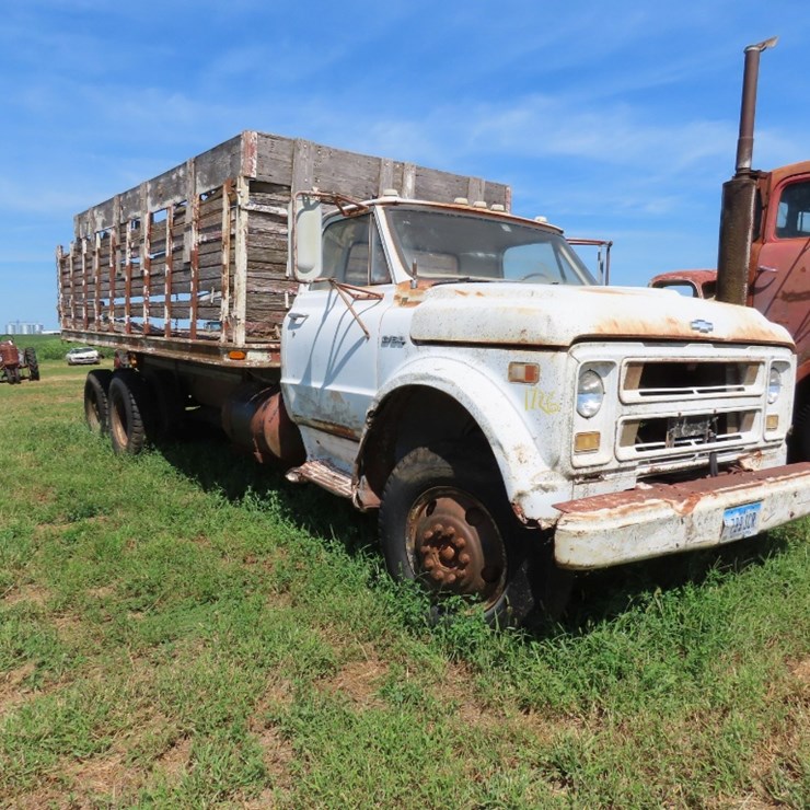 1964 CHEVROLET C60