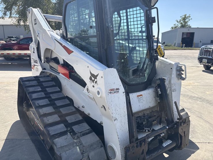 2022-bobcat-t870-image-8