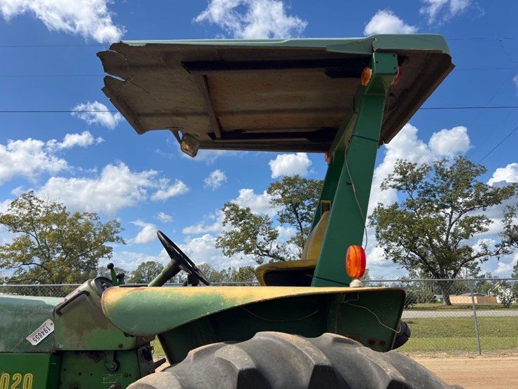 john-deere-3020-image-12