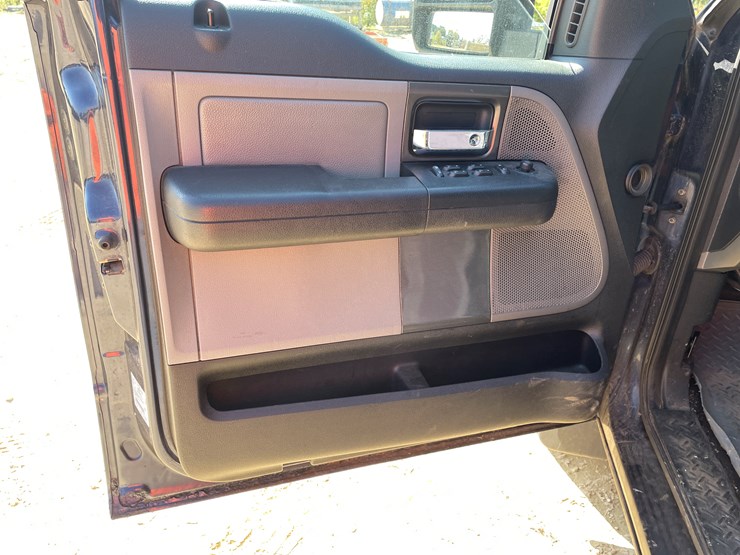 2005-ford-f150-image-32