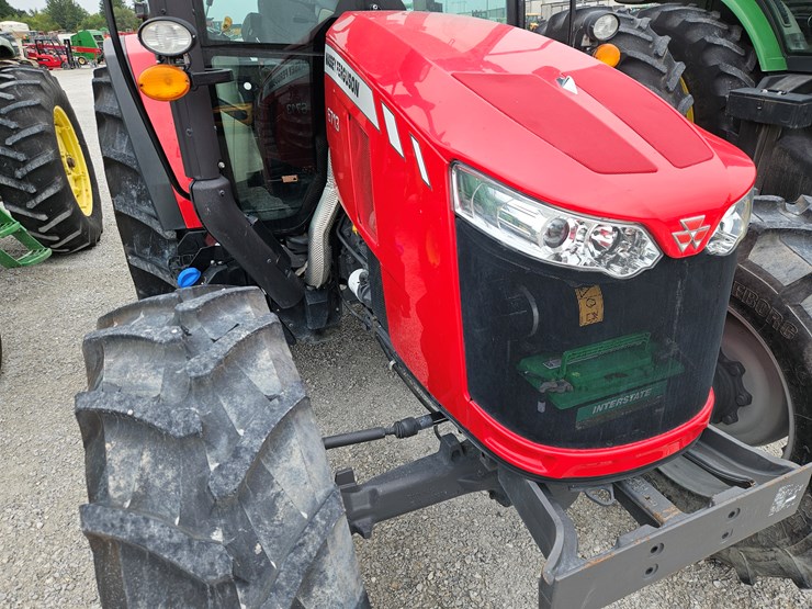 2020-massey-ferguson-6713-image-3