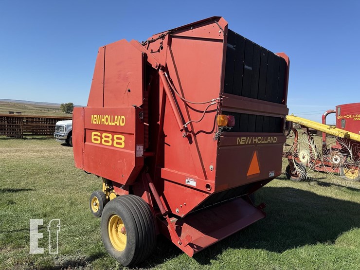 new-holland-688-image-7