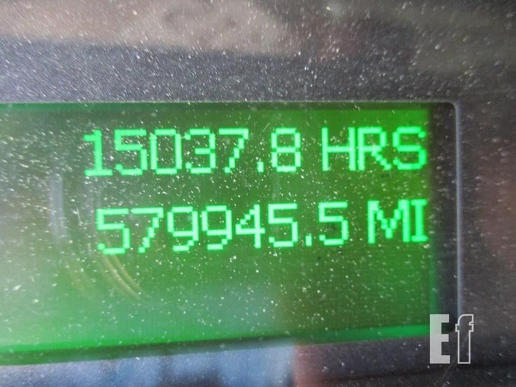 2016-freightliner-114sd-image-24