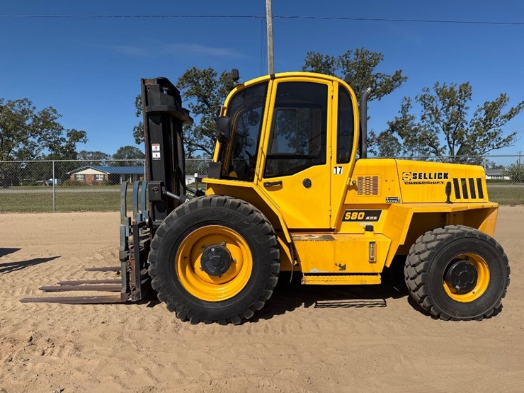 2020-sellick-s80j4e-2ps-rough-terrain-forklift-image-1