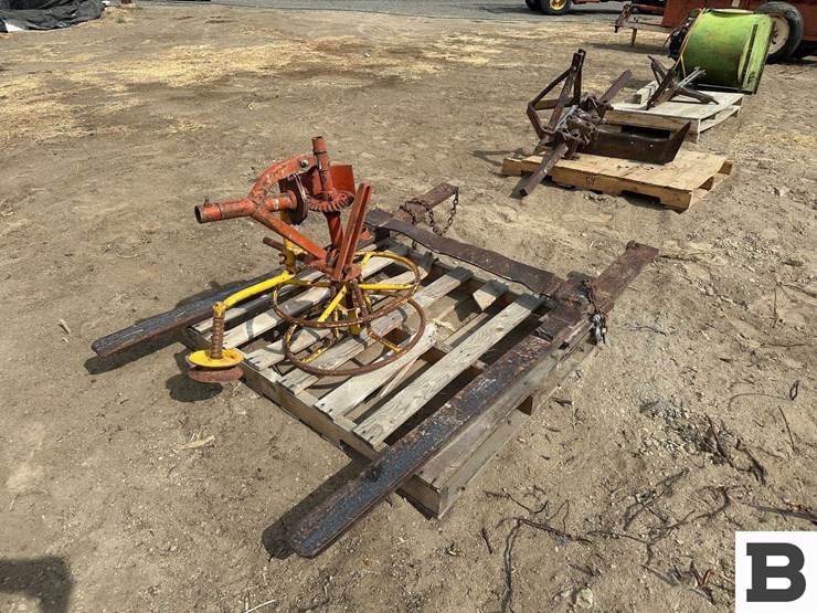 jet-wire-roller-&-custom-forks-for-bucket-image-4