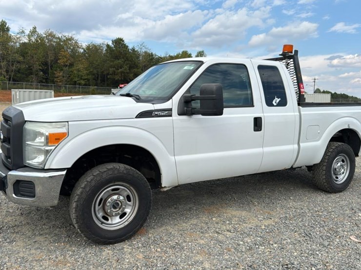 2016-ford-f250-image-1