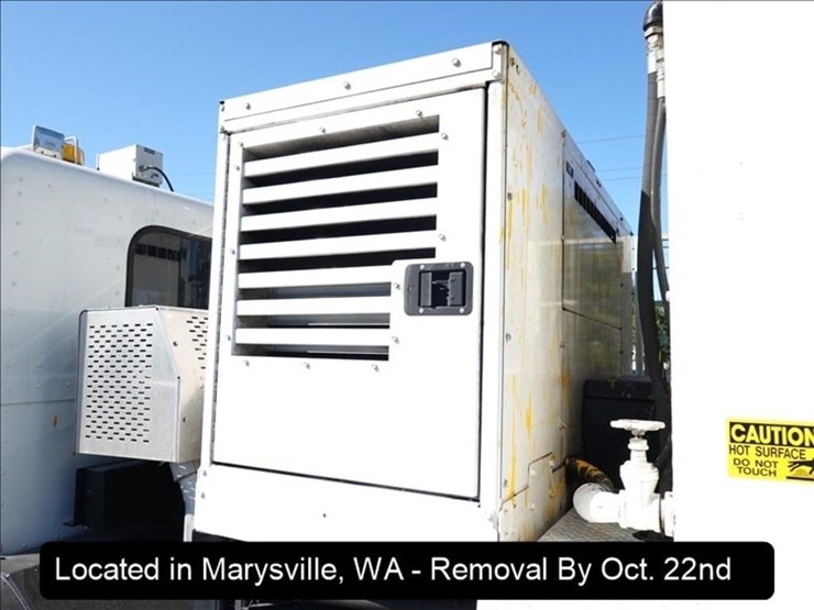 2009-peterbilt-pb320-image-26