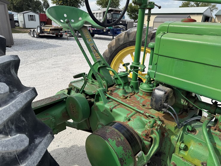 john-deere-b-image-16