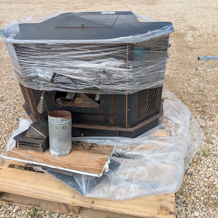 #3356 • Amaizablaze 4100 Corn Burning Stove