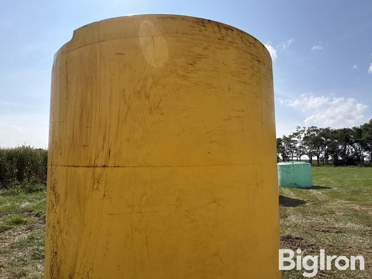 yellow-plastic-3000-gal-liquid-tank-image-14