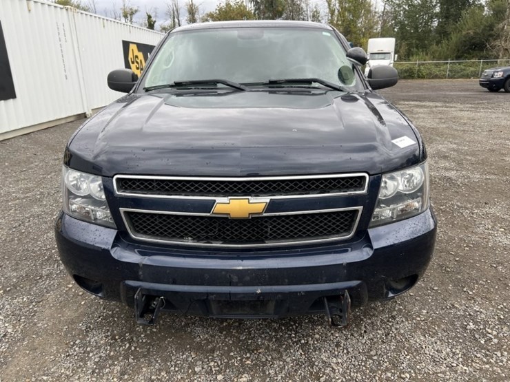 2014-chevrolet-tahoe-image-8