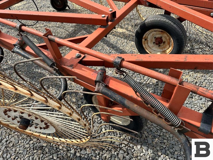 hesston-3980-image-19