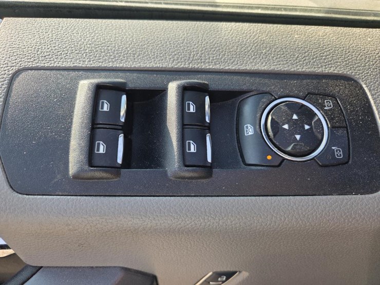 2017-ford-f150-image-49