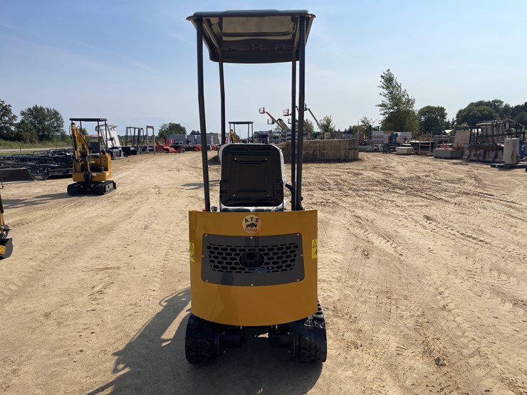 #209-•-new-rt12r-mini-excavator-image-4