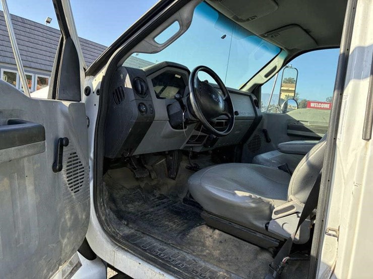 ford-f650-image-13