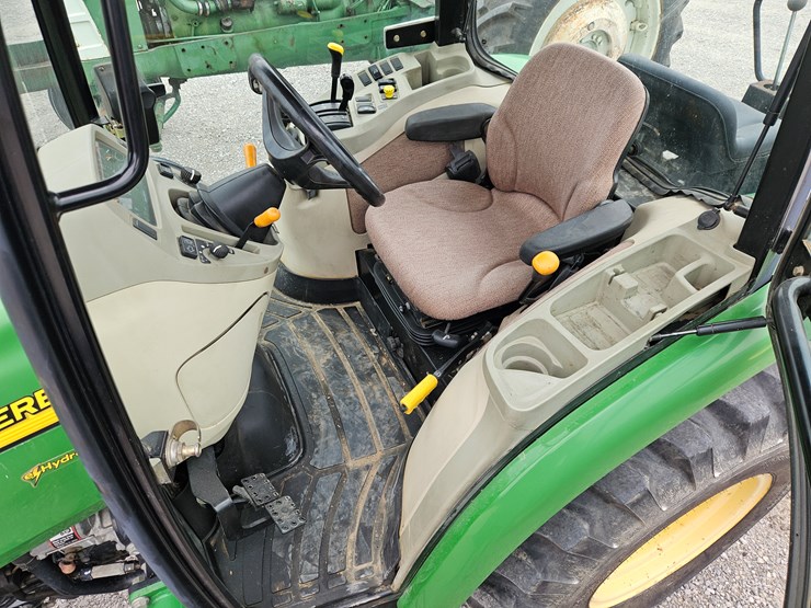 2011-john-deere-3720-image-6