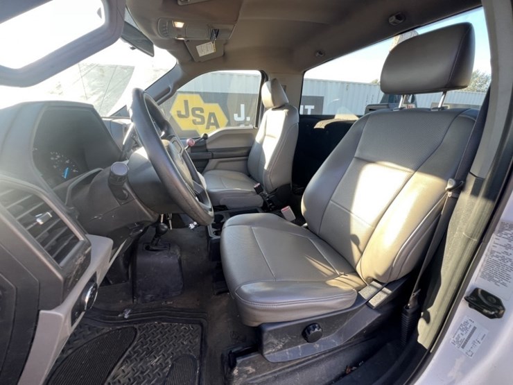 2017-ford-f450-image-25