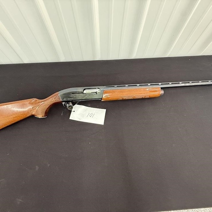 Remington 1100 12 gauge Shotgun