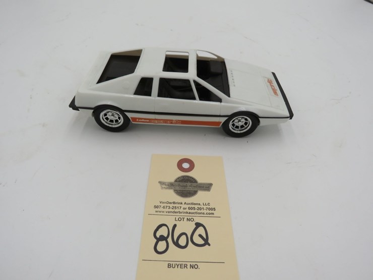 toy-car-grouping-image-4