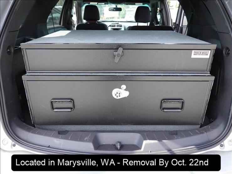 2015-ford-explorer-image-23