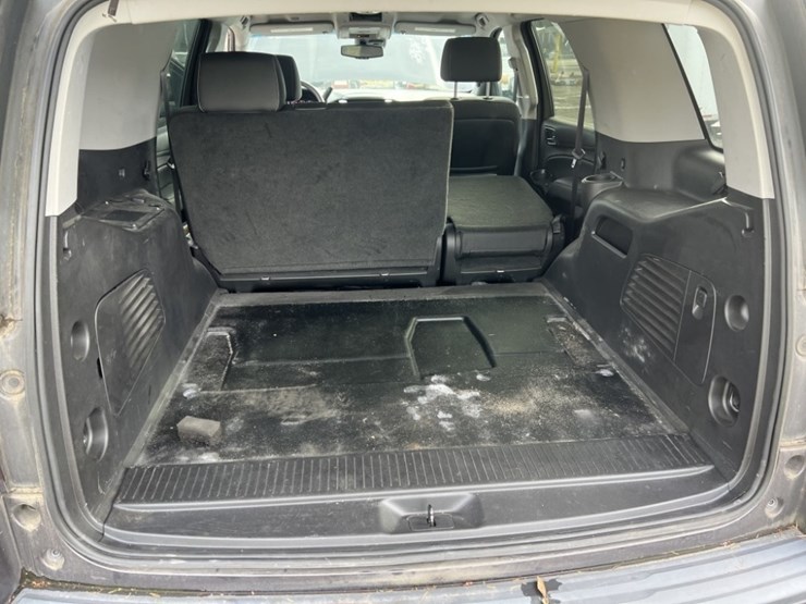 2015-chevrolet-tahoe-image-21