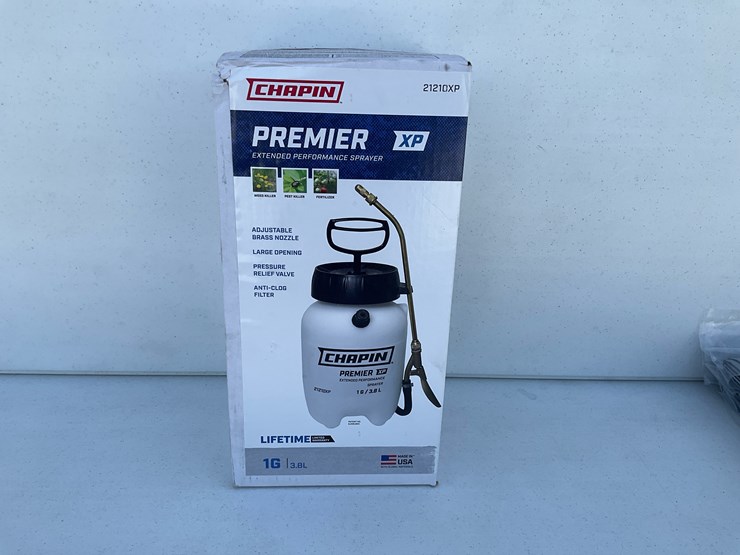 #1527-•-chapin-1-gallon-lawn-and-garden-sprayer-image-1