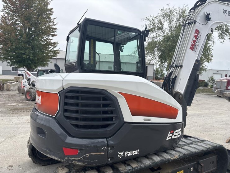 2019-bobcat-e85-image-10