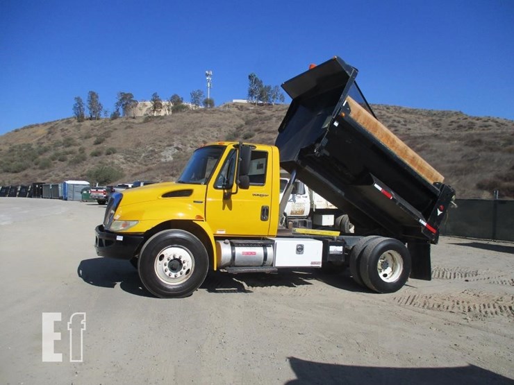 2011-international-durastar-4300-image-15