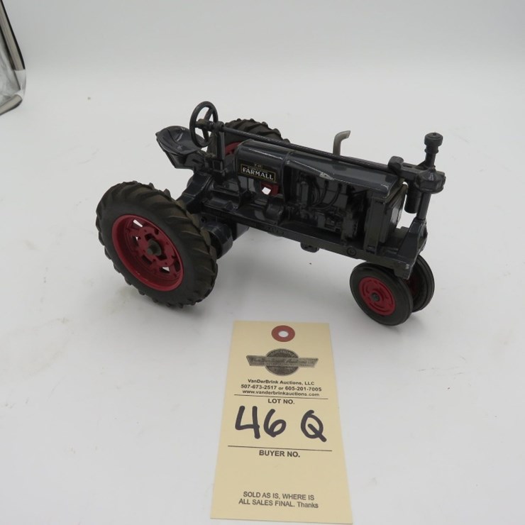 Ertl F-20 Farmall 1/16 Scale